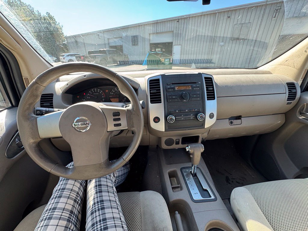 Used 2009 Nissan Frontier SE w/ SE Value Truck Pkg RWD image 15