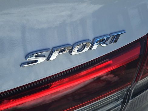 Certified 2024 Honda Civic Sport image 12