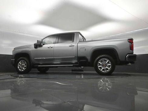 Used 2025 Chevrolet Silverado 2500 High Country w/ Z71 Off-Road Package AWD/4WD image 38