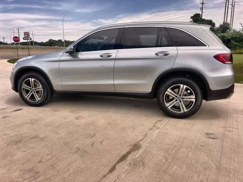 Used 2022 Mercedes-Benz GLC 300 4MATIC image 4