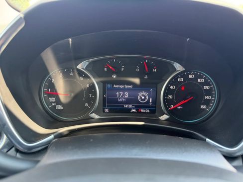 Used 2021 Chevrolet Equinox LT AWD/4WD image 45