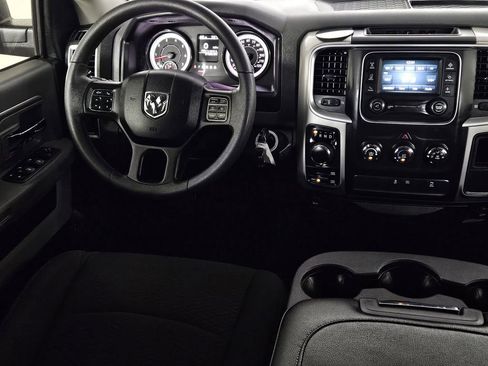 Used 2019 RAM 1500 Classic Warlock image 10