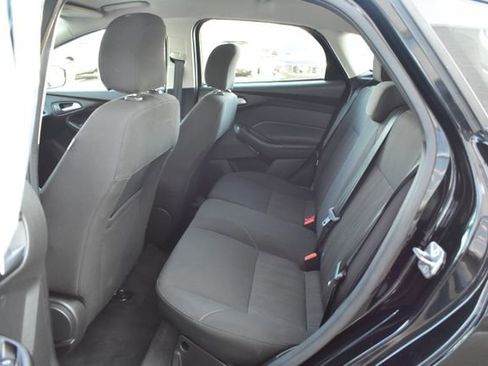 Used 2017 Ford Focus SE image 27