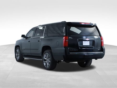 Used 2017 Chevrolet Suburban Premier RWD image 9