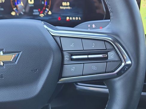 Used 2025 Chevrolet Equinox LT image 22