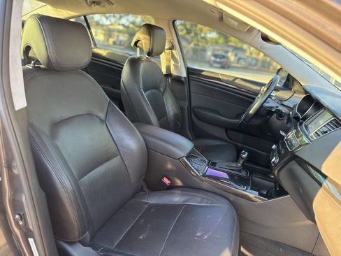 Used 2014 Kia Cadenza Premium image 25