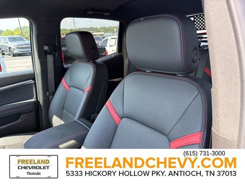 Used 2025 Chevrolet Colorado Z71 w/ Z71 Convenience Package 2 AWD/4WD image 23