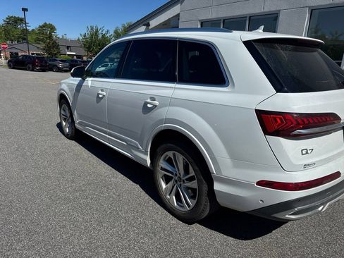 Used 2022 Audi Q7 3.0T Premium Plus w/ Premium Plus Package AWD/4WD image 5