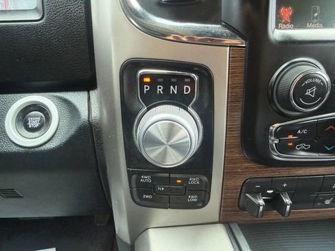 Used 2017 RAM 1500 Laramie w/ Convenience Group AWD/4WD image 29