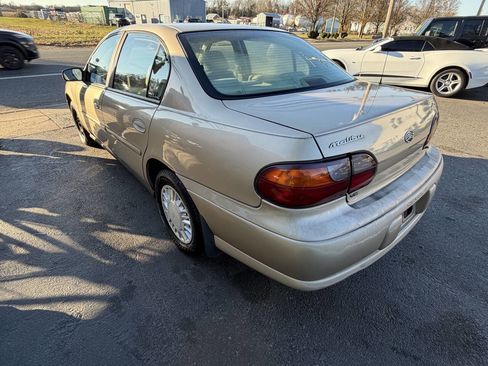 Used 2001 Chevrolet Malibu V6 w/ Preferred Equipment Group 1 image 7