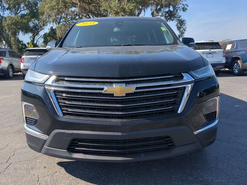 Used 2023 Chevrolet Traverse LT image 9