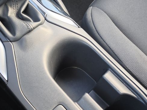 Used 2024 Toyota Corolla LE FWD image 18