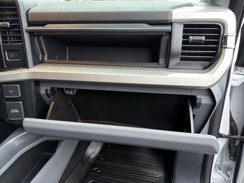 Certified 2025 Ford F350 XLT image 12