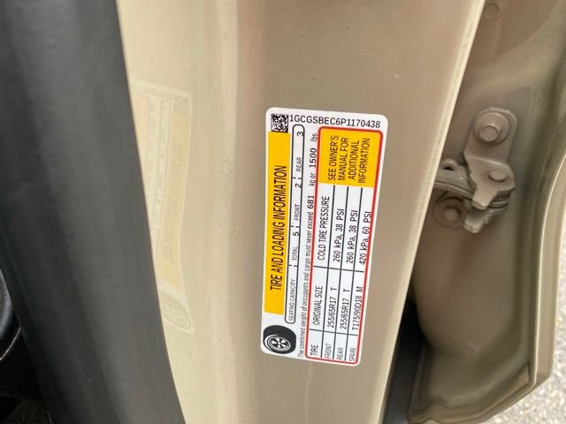 Used 2023 Chevrolet Colorado W/T RWD image 27