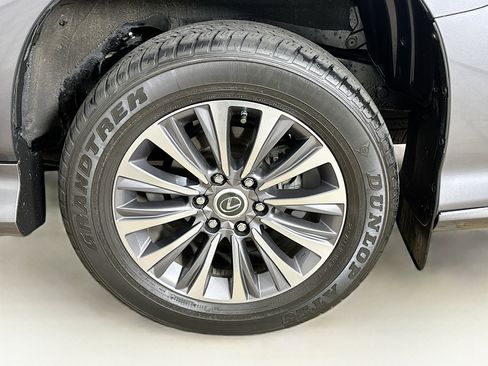 Used 2023 Lexus GX 460 Luxury w/ Sport Design Package image 11