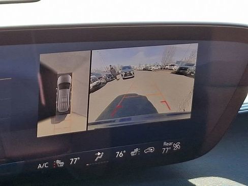 Used 2025 Buick Enclave Preferred image 21