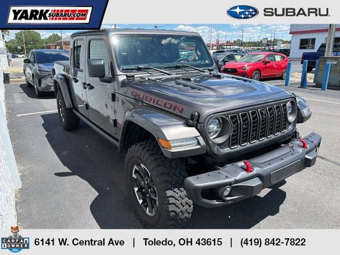 Used 2024 Jeep Gladiator Rubicon AWD/4WD image 1