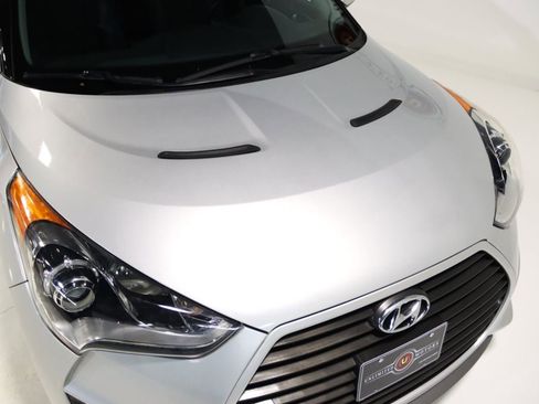 Used 2013 Hyundai Veloster Turbo image 27