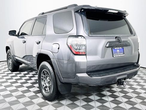 Used 2021 Toyota 4Runner Venture image 9
