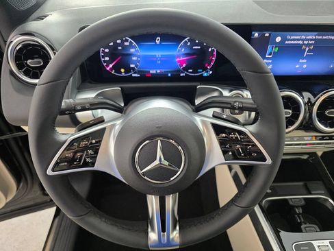 New 2026 Mercedes-Benz GLB 250 image 13
