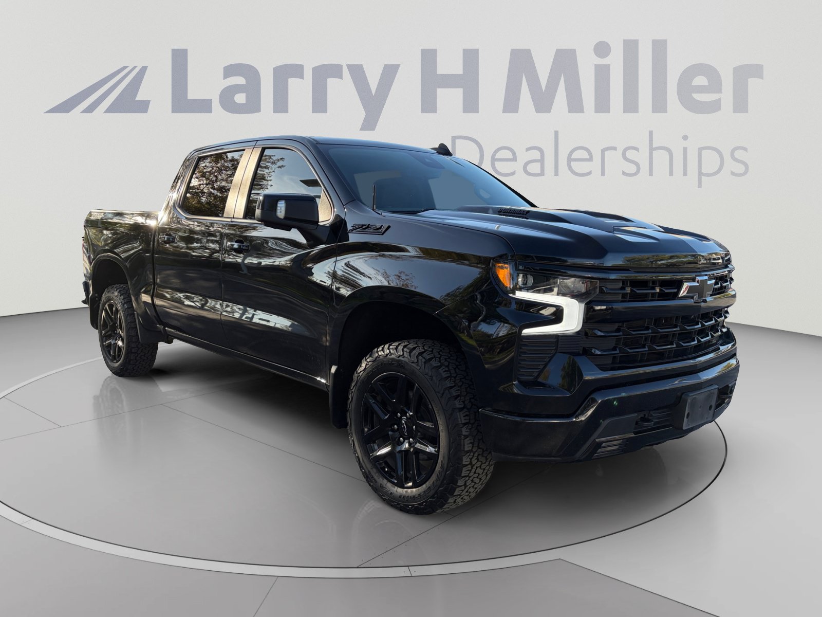 Used 2022 Chevrolet Silverado 1500 LT Trail Boss w/ LT Trail Boss Premium Package AWD/4WD image 7