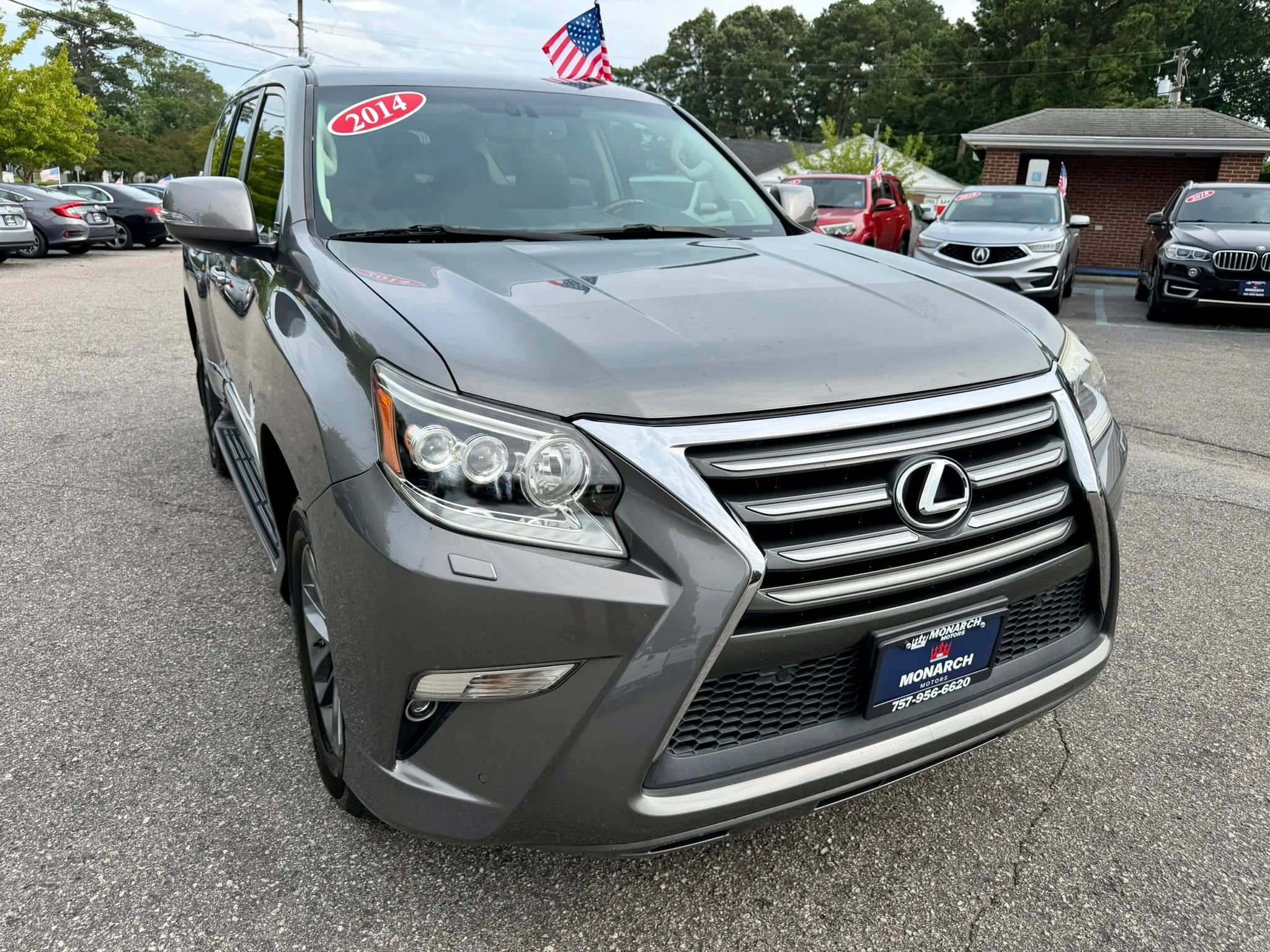 Used 2014 Lexus GX 460 w/ Premium Package AWD/4WD image 7