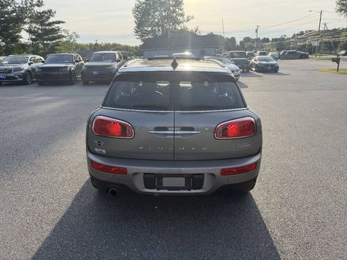 Used 2019 MINI Cooper Clubman ALL4 AWD/4WD image 6