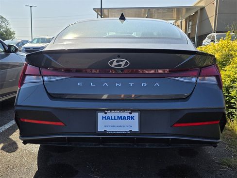 Certified 2025 Hyundai Elantra Sport image 3