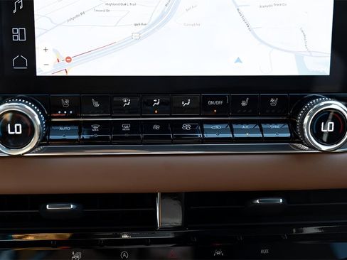 New 2026 GMC Canyon AT4 w/ Technology Plus Package image 16