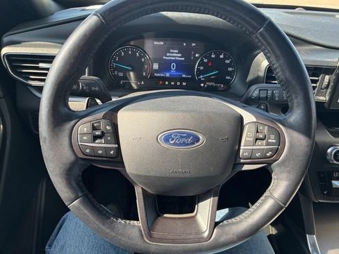 Used 2020 Ford Explorer XLT w/ Equipment Group 202A AWD/4WD image 25
