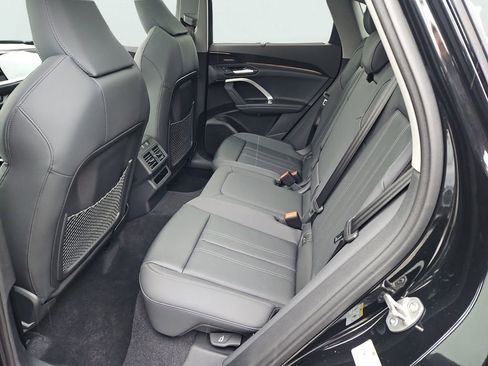 New 2025 Audi Q5 Premium Plus image 24