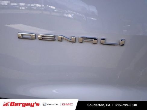 Certified 2024 GMC Acadia Denali w/ Super Cruise Package image 36