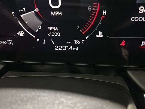 Used 2025 GMC Terrain Elevation image 11