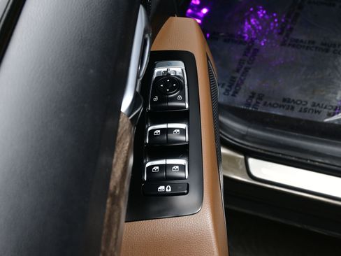 Used 2020 Kia Telluride SX w/ SX Prestige Package image 10