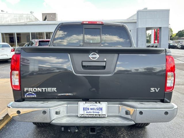Used 2015 Nissan Frontier SV w/ SV Value Truck Package RWD image 8