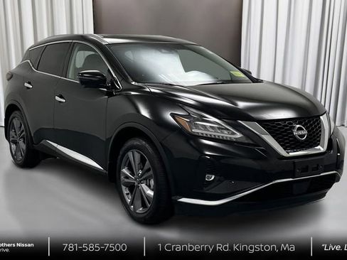 Used 2023 Nissan Murano Platinum w/ Cargo Package image 3