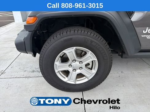 Used 2019 Jeep Wrangler Unlimited Sport S AWD/4WD image 14
