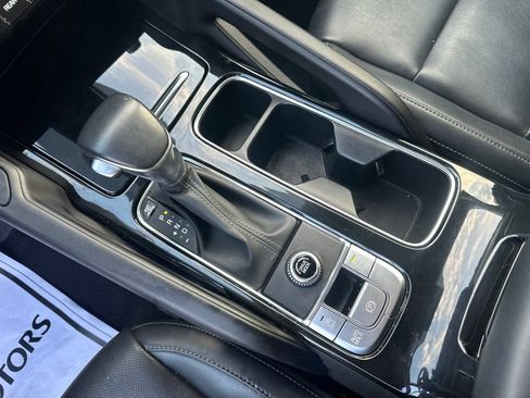 Used 2025 Kia Telluride S FWD image 22