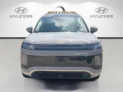 New 2026 Hyundai Ioniq 9 Calligraphy AWD/4WD image 2