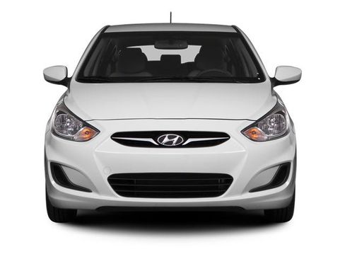 Used 2013 Hyundai Accent SE FWD image 4