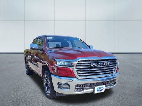 Used 2025 RAM 1500 Laramie image 3