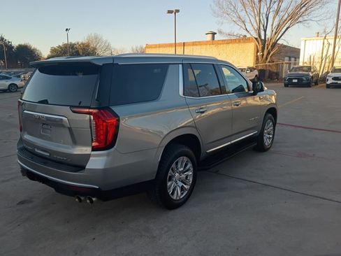 Used 2023 GMC Yukon Denali image 9