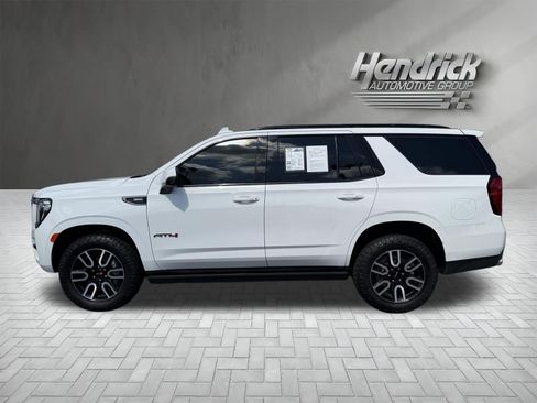 Used 2023 GMC Yukon AT4 w/ AT4 Premium Package AWD/4WD image 7