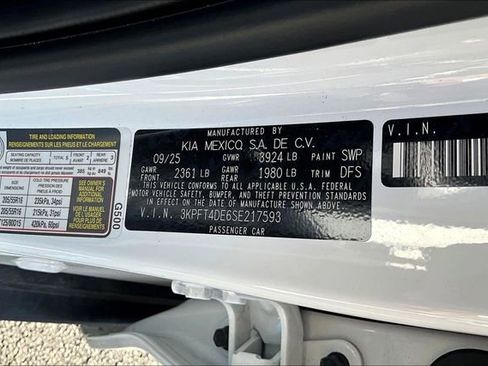 Used 2025 Kia K4 LXS image 18