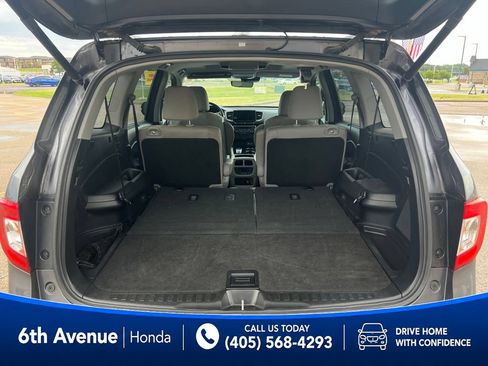 Used 2019 Honda Pilot Touring image 14