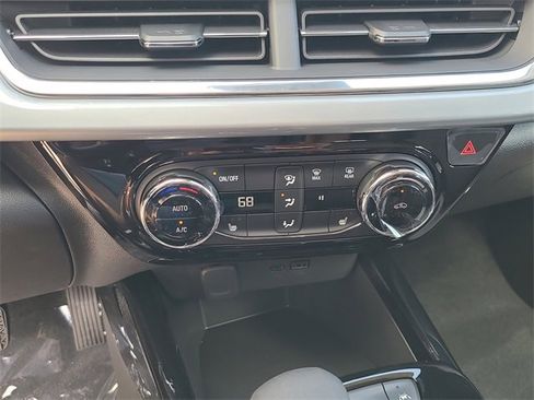 New 2026 Chevrolet Trax LT w/ Driver Confidence Package image 33