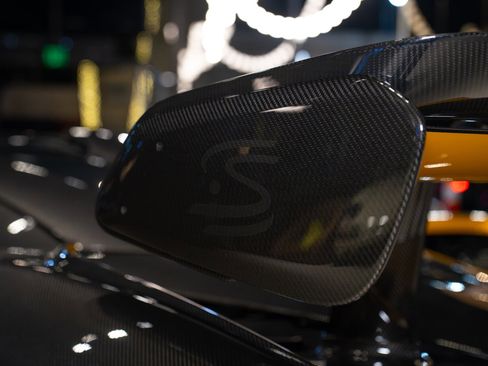 Used 2019 McLaren Senna RWD image 12