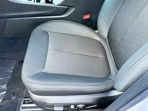 New 2025 Jeep Grand Cherokee L Laredo image 19