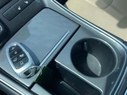 Used 2023 Hyundai Santa Fe SEL image 20