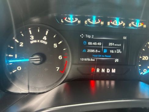 Used 2019 Ford F150 XL w/ Equipment Group 101A Mid AWD/4WD image 12